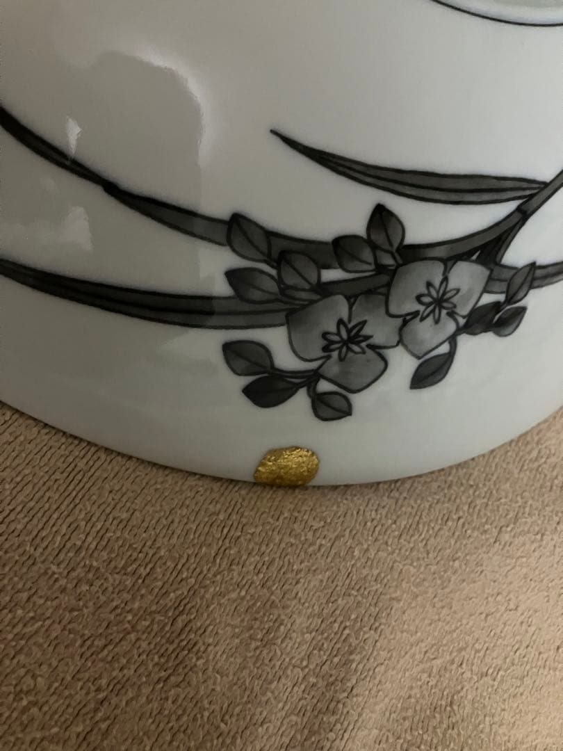 色鍋島 薄墨露草文額皿/人間国宝 十三代 今右衛門　共箱 直径32cm 金継ぎ