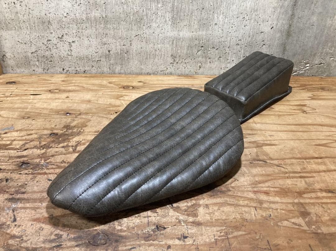 送料無料 ソロシート ピリオンパッド VTG ハーレー チョッパー SR