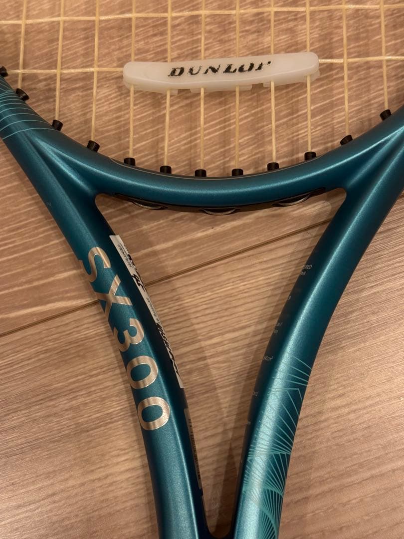 【美品】DUNLOP ダンロップ テニスラケットSX 300 グリップ２