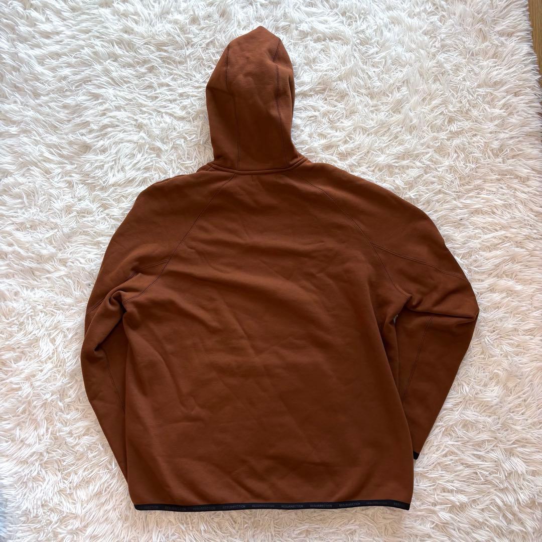 2024モデル レザレクション パーカー ブラウン ビッグロゴ フード