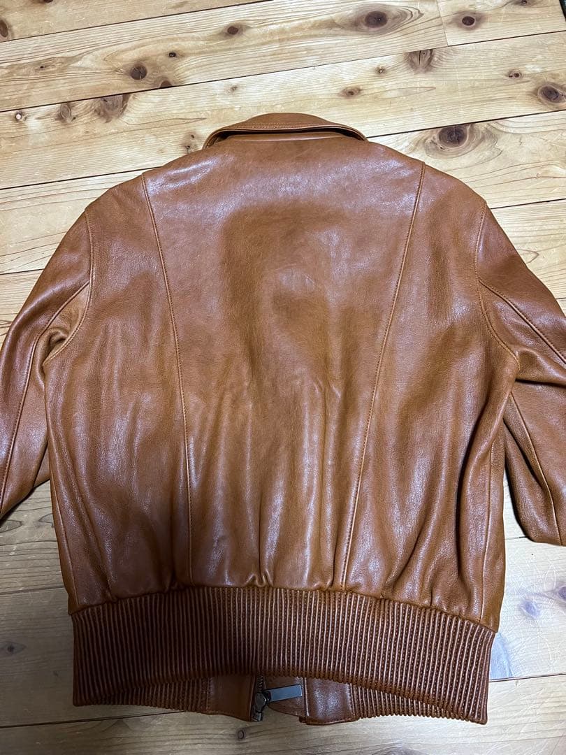 モモコ。HELMUT LANG A-2ジャケット