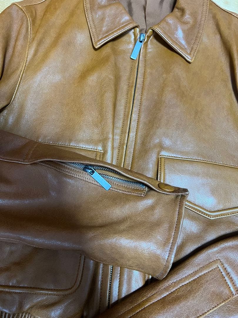 モモコ。HELMUT LANG A-2ジャケット