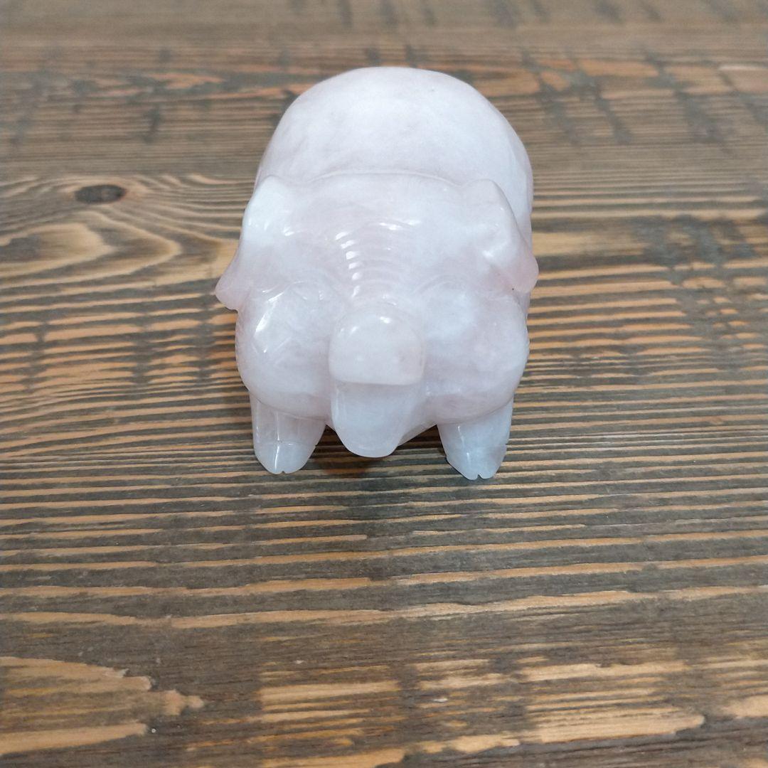 破格値　最大値下げ　ぶたの置物　天然石使用