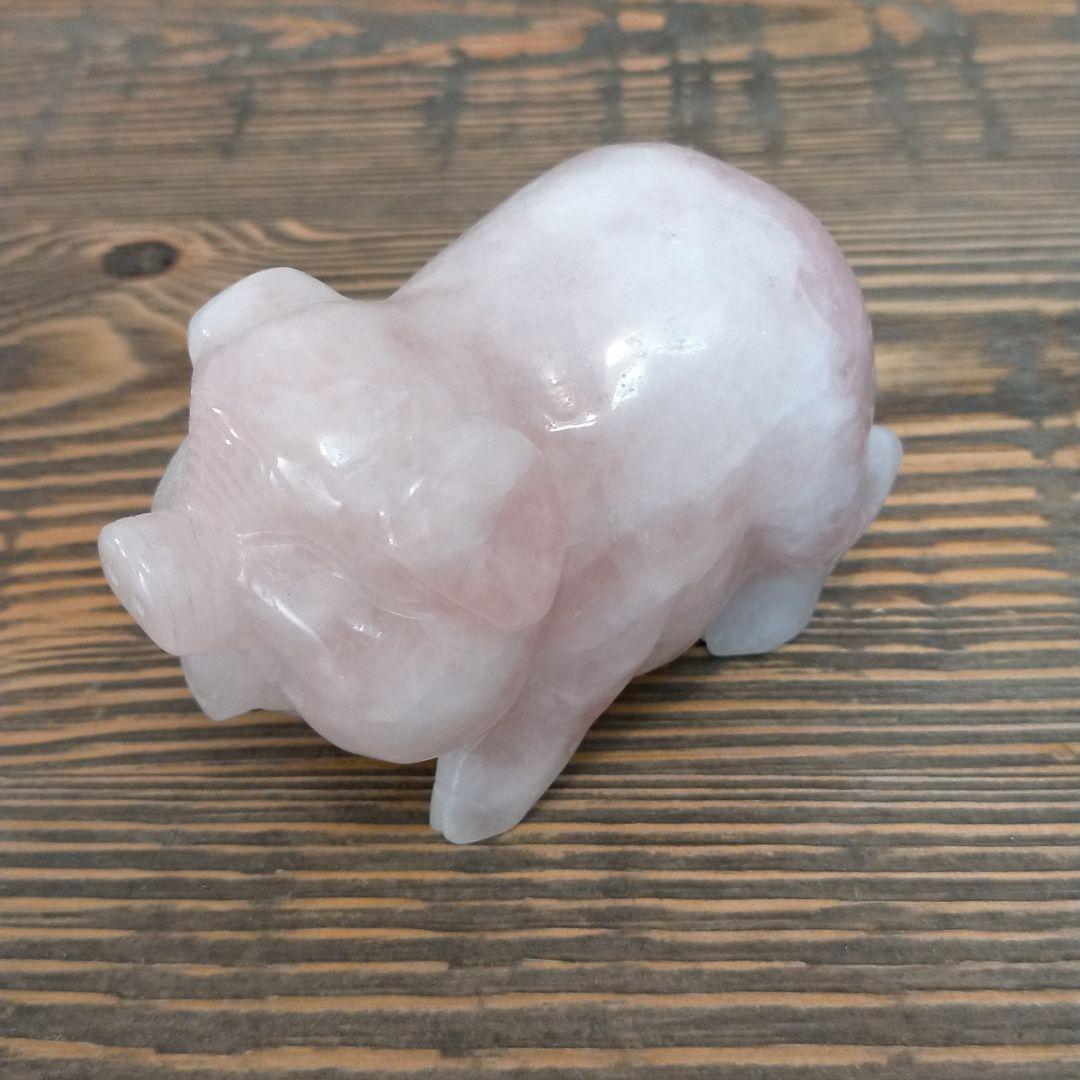 破格値　最大値下げ　ぶたの置物　天然石使用