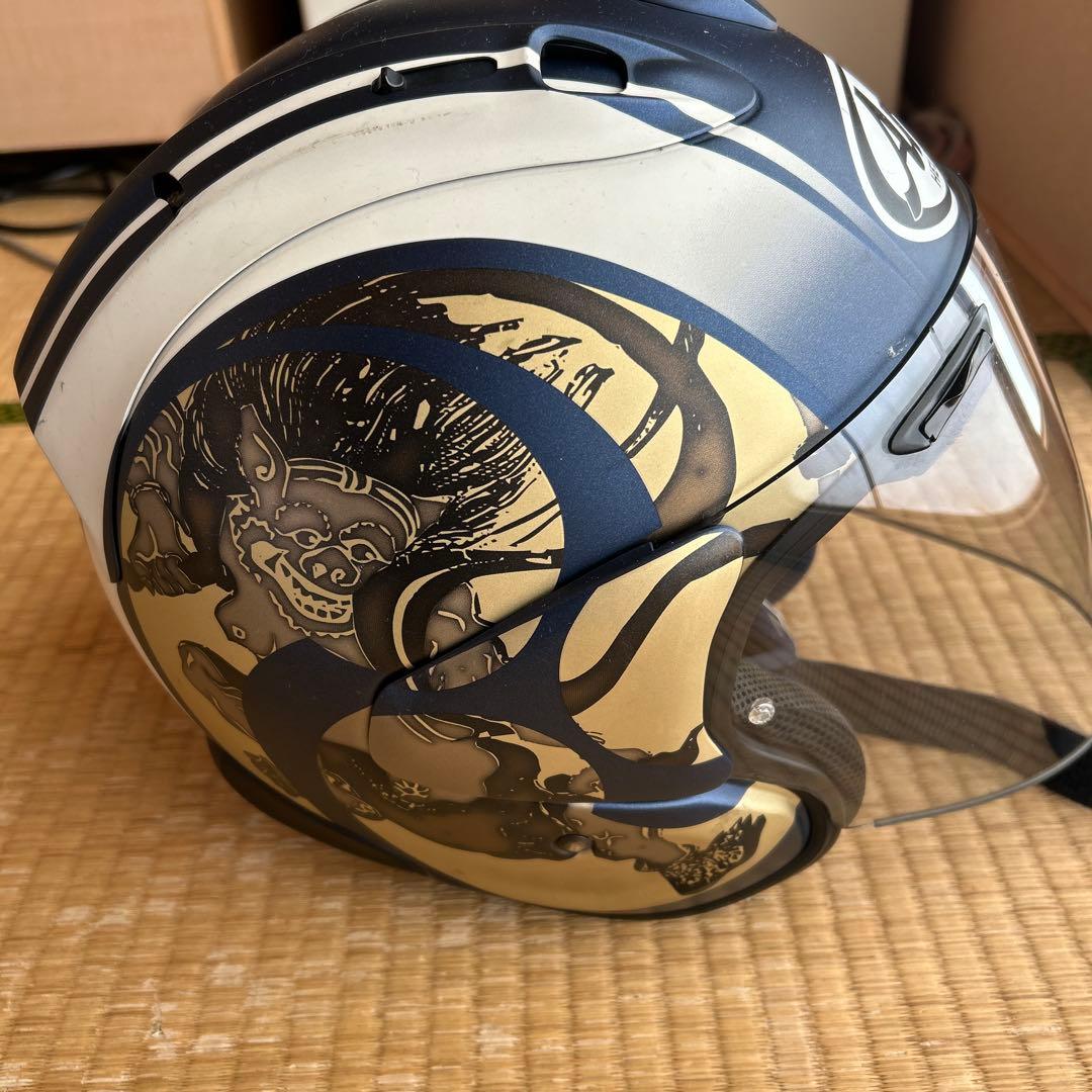 Arai フルフェイスヘルメット 獣デザイン