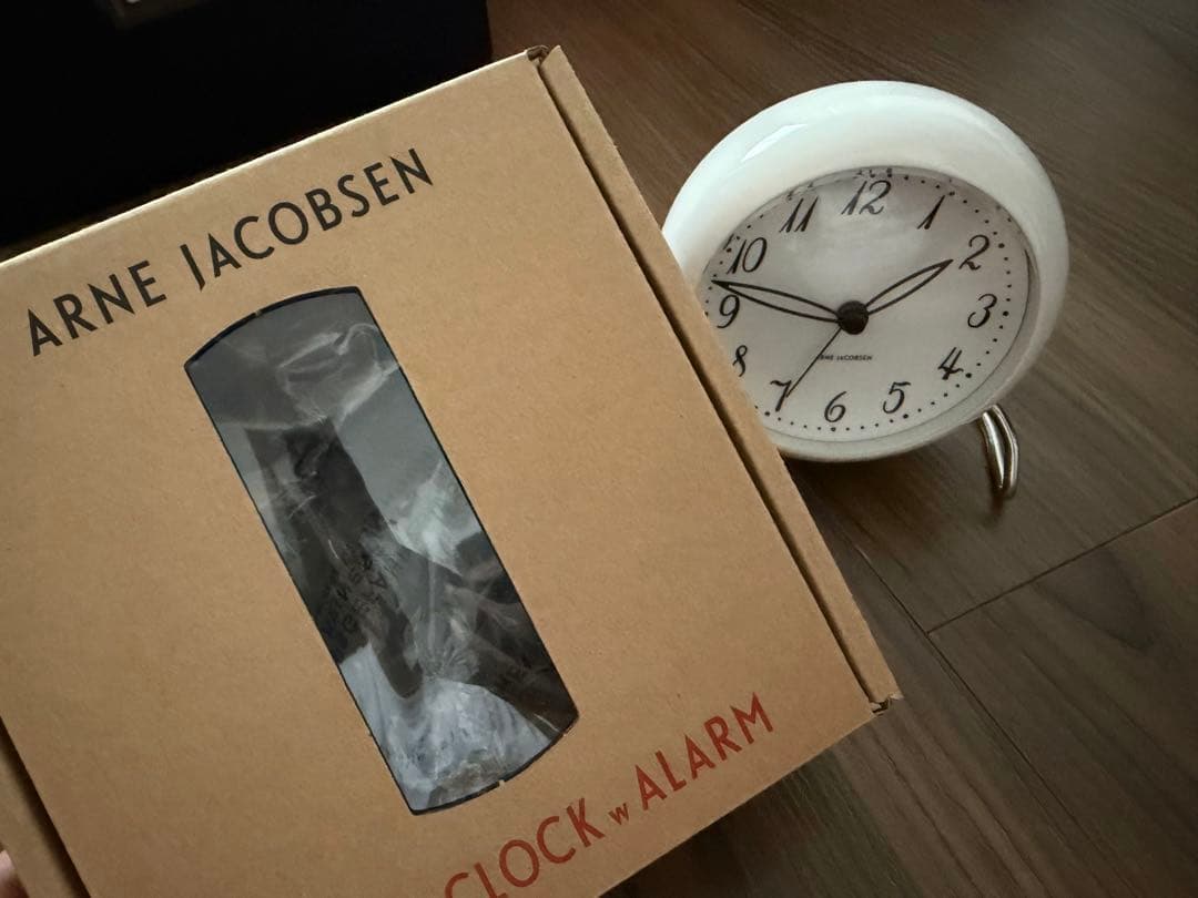 ARNE JACOBSEN 置時計 アラーム付き