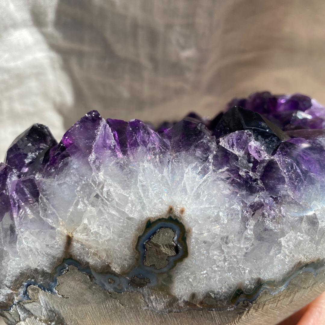 大粒！1.5kg! アメジスト５Aグレードクラスター　　ウルグアイ産