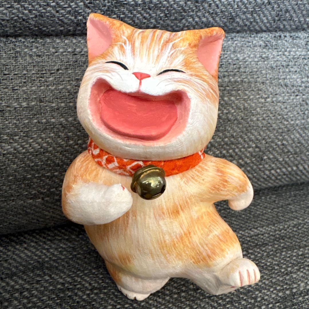 もりわじんさん　サイン入り　招き猫　猫の置物