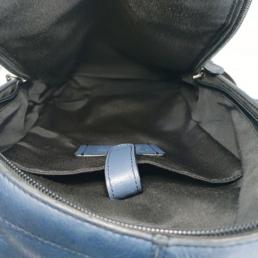 希少美品 COACH フラワープリント ボディバッグ　ネイビー レザー 花柄