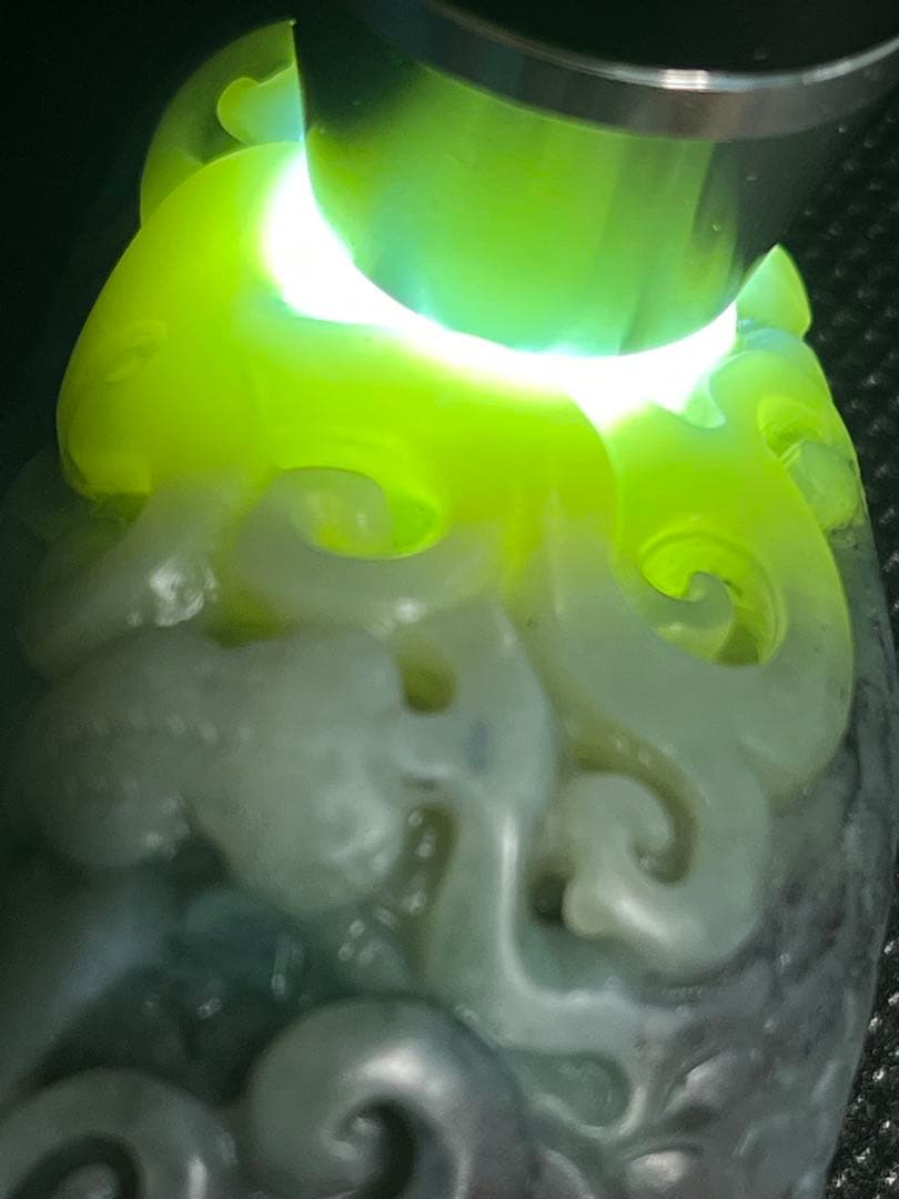 手彫り！和田玉★置物、握り石★証明書付き 中国美術06