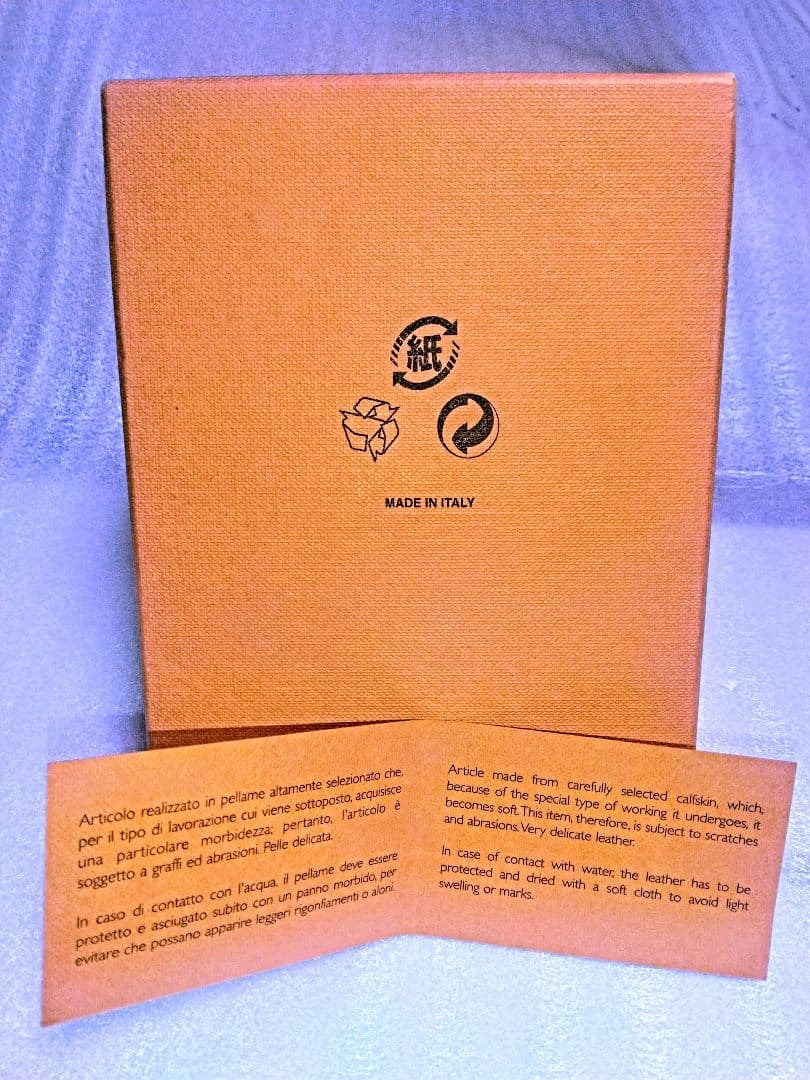 TOD'S 高級本革ウォレット　 Tタイムレス イタリア製 ※ミニ財布とは別物