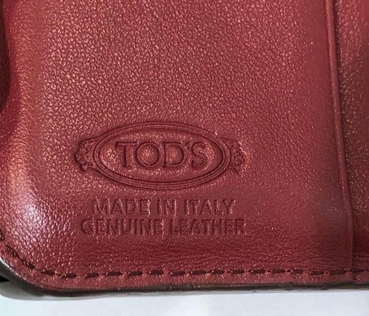 TOD'S 高級本革ウォレット　 Tタイムレス イタリア製 ※ミニ財布とは別物