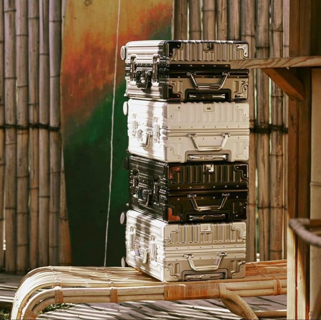 【スーツケース】アルミフレーム 機内持ち込み Lサイズ シルバー