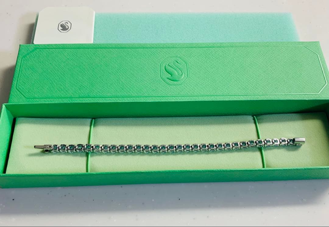 ほぼ新品　スワロフスキー Matrix Tennis ブレスレット M