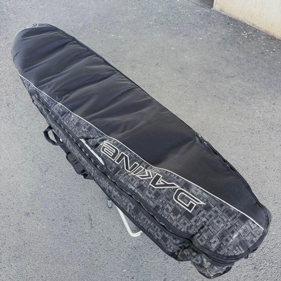 中古美品　DAKINE サーフボード　ケース　ハード　黒　7’7ftまで収納可能