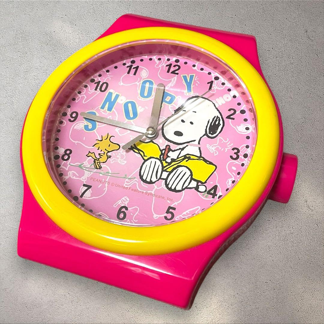 昭和レトロ　SNOOPY 特大 腕時計型 可愛い掛時計スヌーピー PEANUTS
