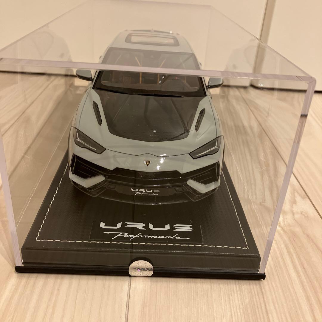 モデ☆Lamborghini Urus Performante 1/18