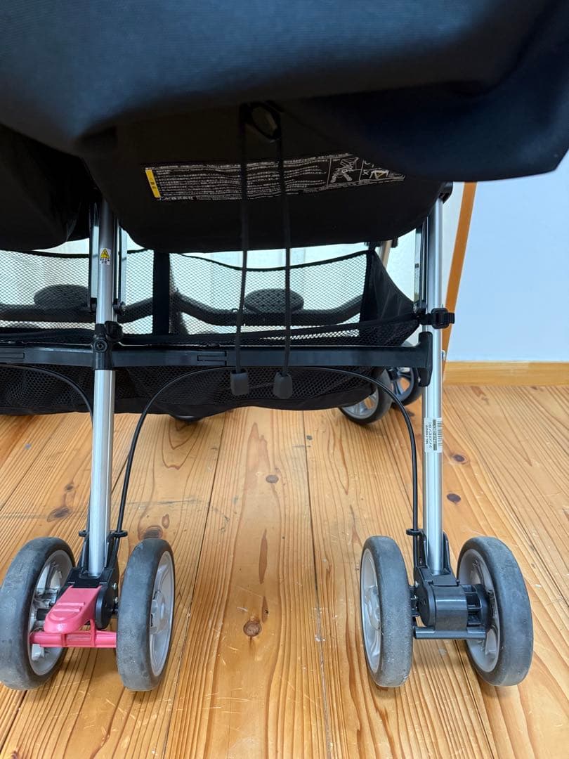 Combi 双子用ベビーカー