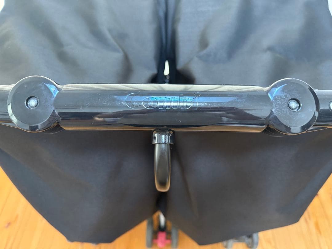 Combi 双子用ベビーカー