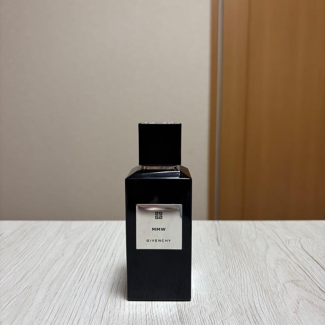 GIVENCHY MMW 香水