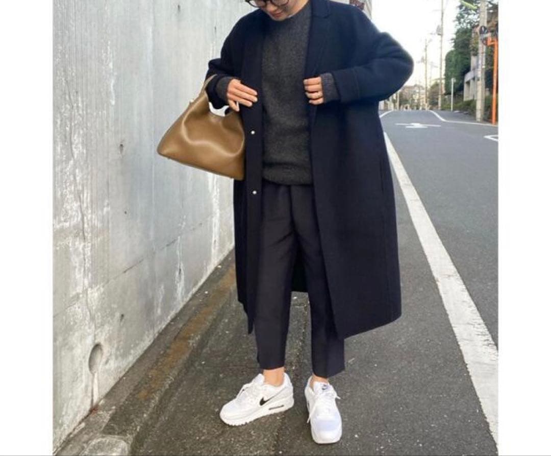 ギャルリーヴィー ネイビーロングコート