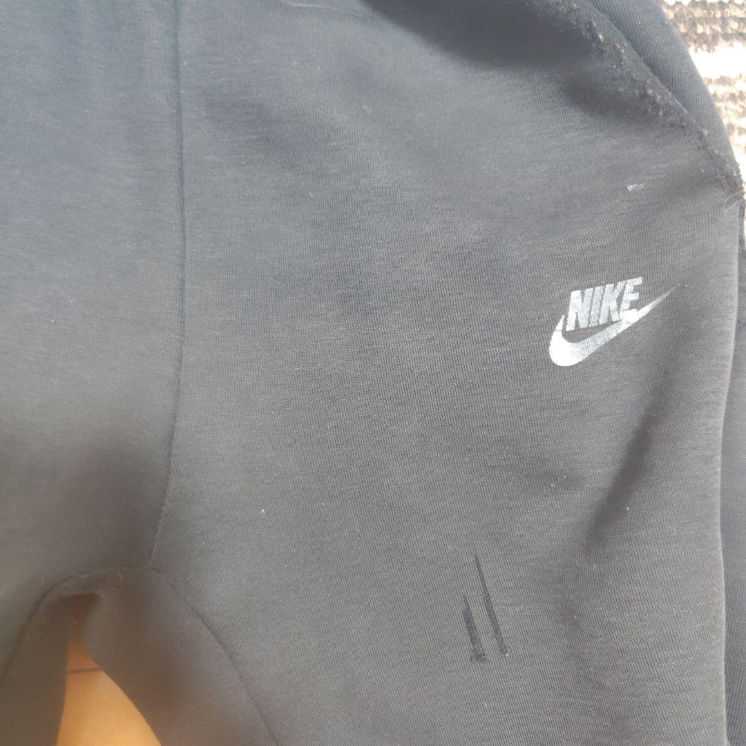 Nike ブラック ジップアップ パーカー Sサイズ