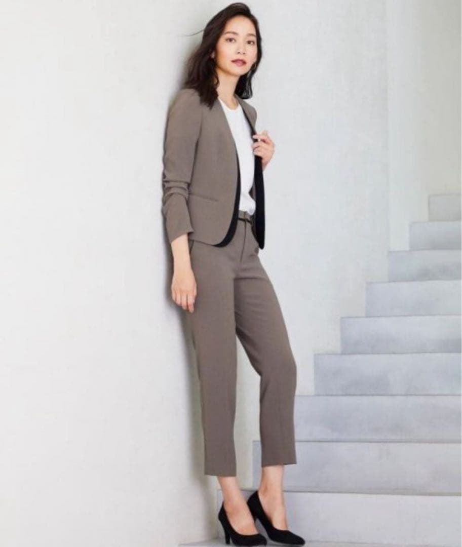 新品☆ベイジ　CINDY スーツ　ジャケット　パンツ 3点セット☆セオリー