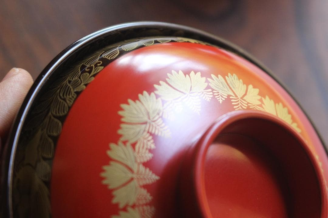 時代逸品！上質朱漆に極上菊桐唐草蒔絵の映えるお椀2点（検輪島塗京塗高台寺蒔絵