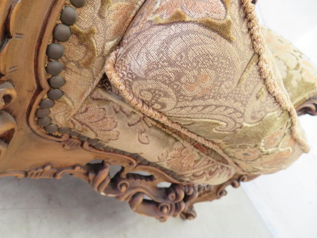 美品■イタリア■ロココ様式■金華山張り■単鋲■1人掛けソファ■ルイⅩⅤ■透かし彫