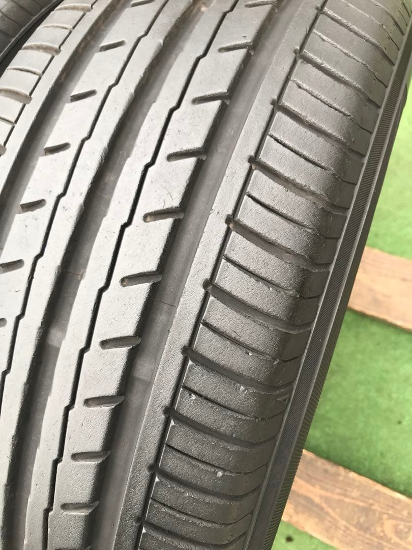 205/55 R16 YOKOHAMA BluEarth ES32、　2024年