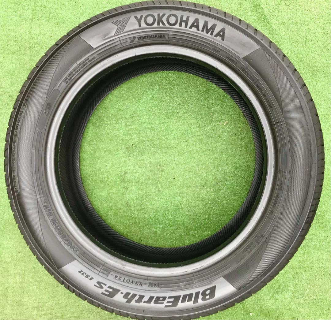 205/55 R16 YOKOHAMA BluEarth ES32、　2024年