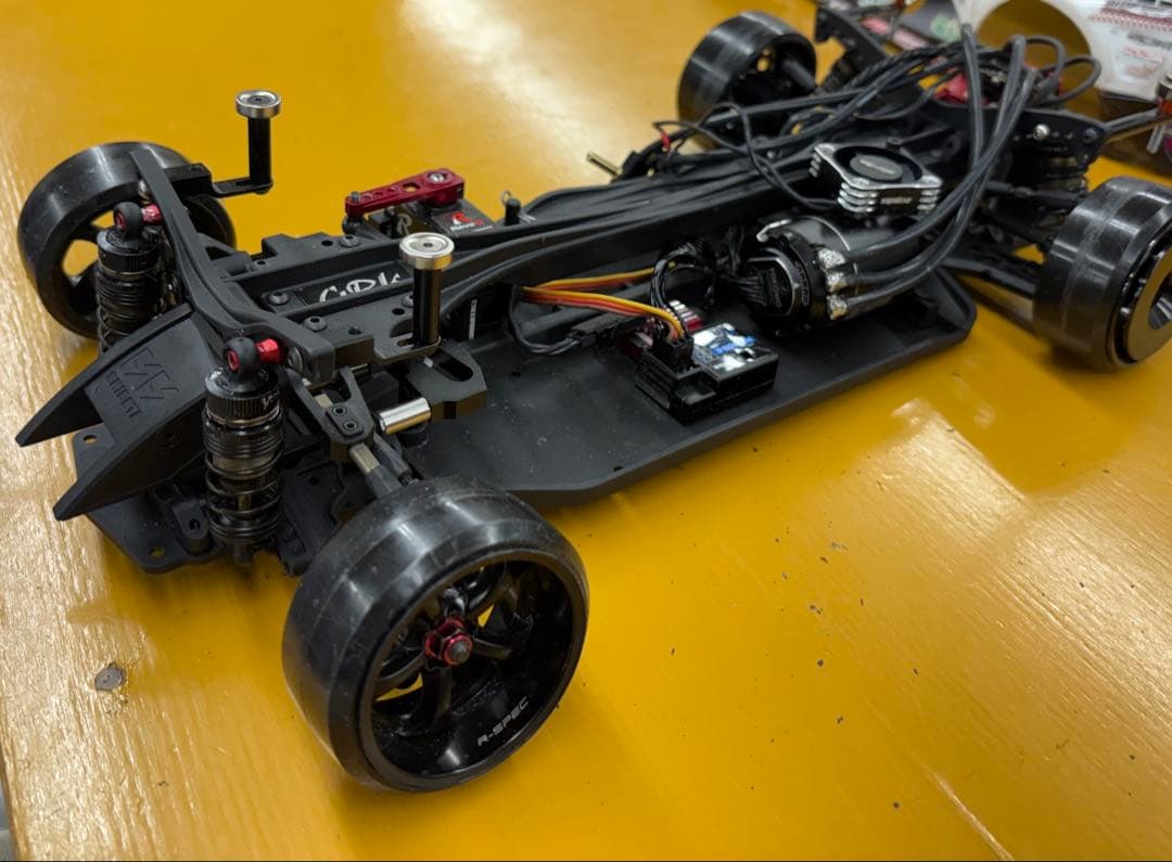 GRK GS2 EVOメカなしシャーシのみ