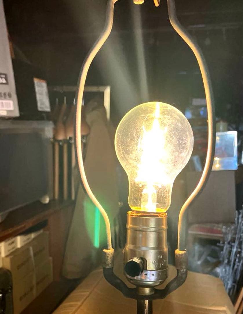 ヴィンテージ　ミッドセンチュリーウッドベースランプ