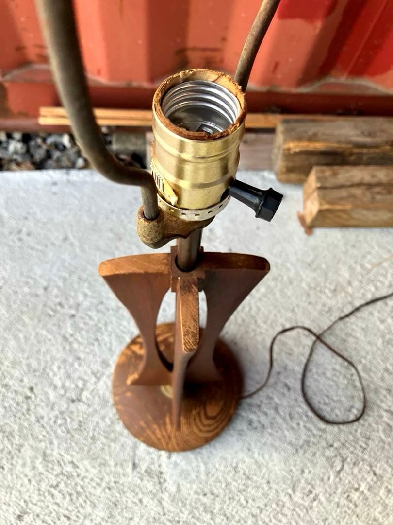 ヴィンテージ　ミッドセンチュリーウッドベースランプ