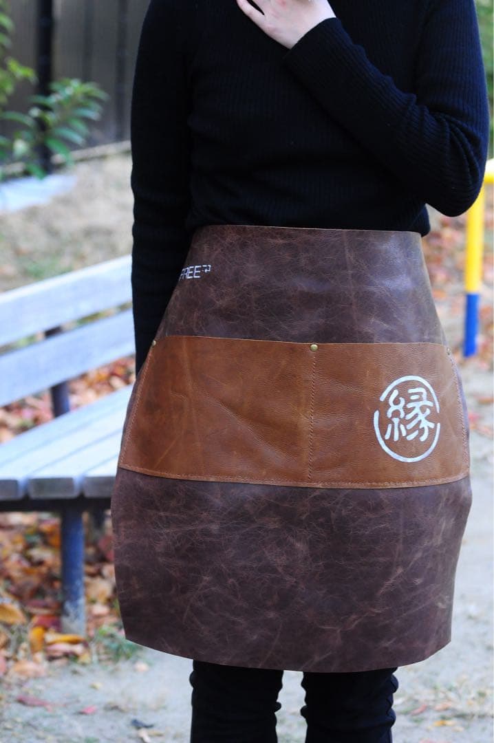 本革 レザー　前掛けエプロン漢字「縁」　手作り　限定品　作業用　一点物約320g