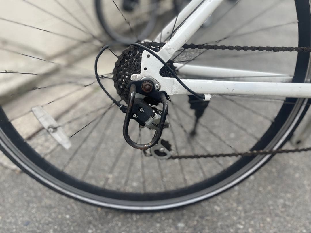 DESTINO クロスバイク ホワイト 700C オートライト