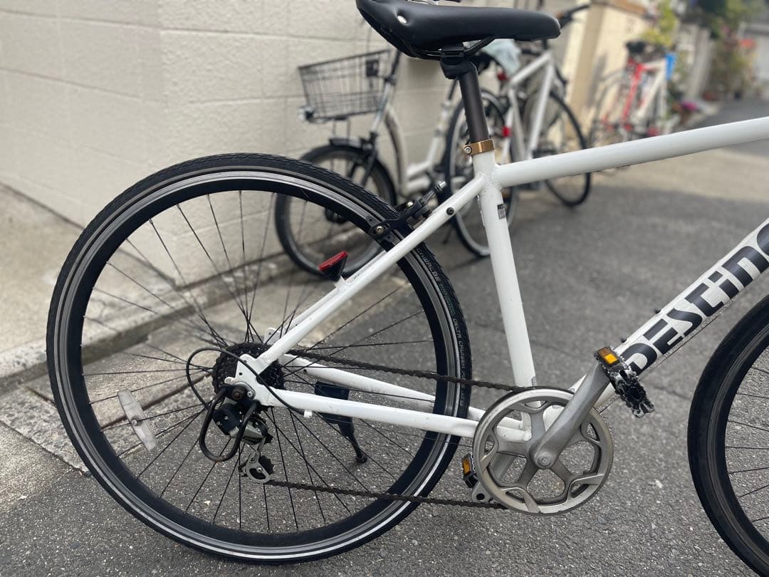 DESTINO クロスバイク ホワイト 700C オートライト