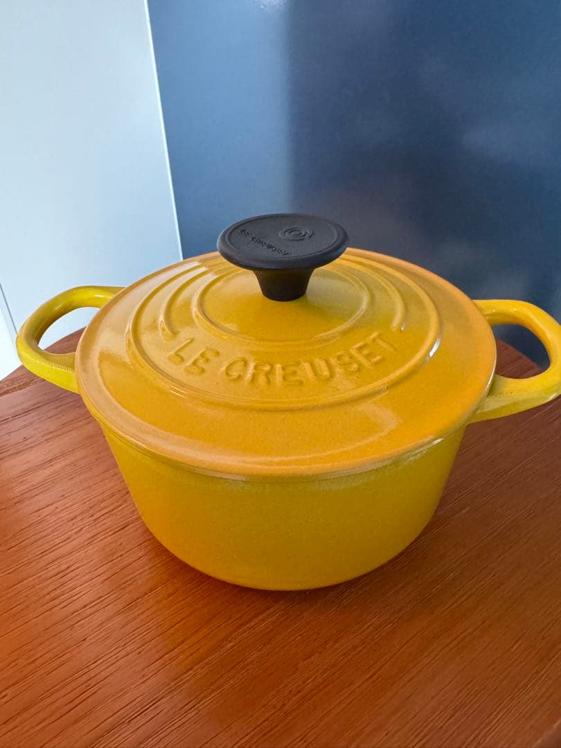 ル・クルーゼ定番ココット・ロンド14cm イエロー　USED