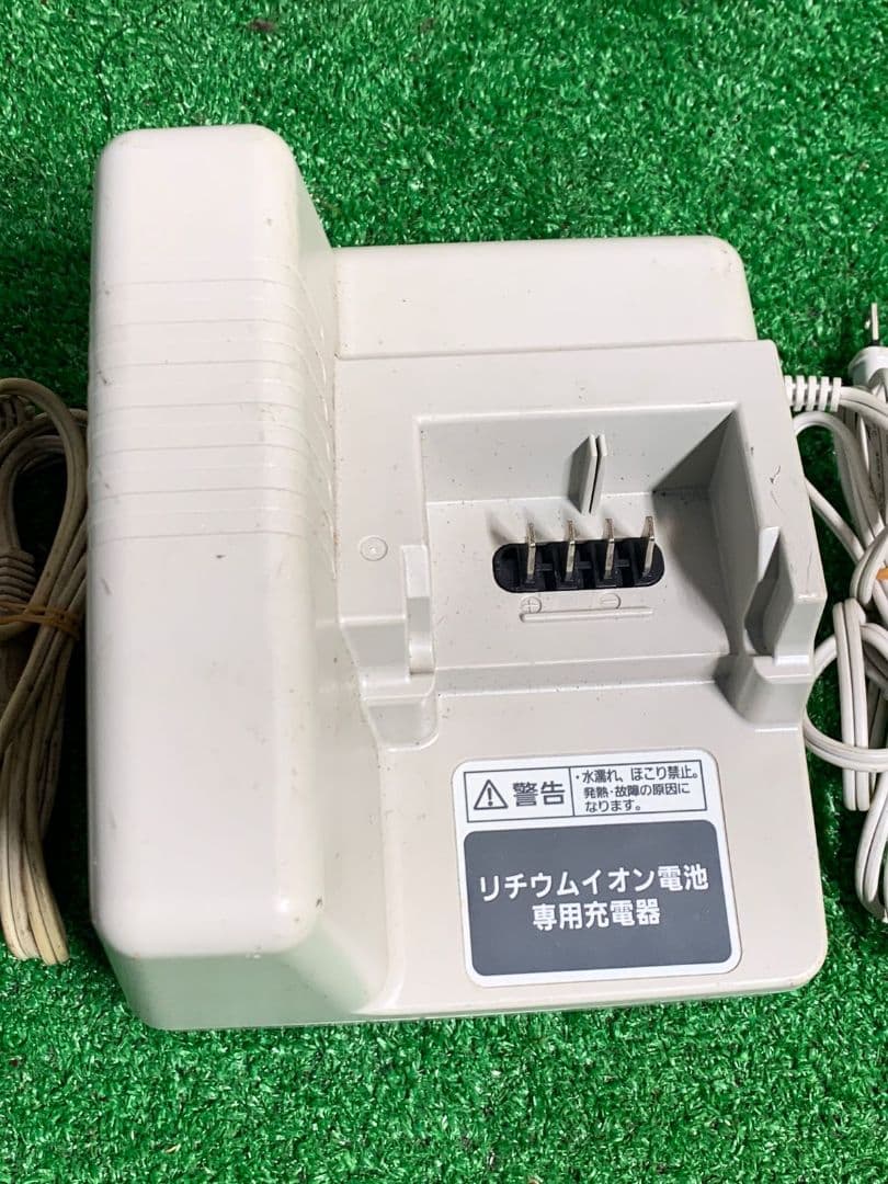 Panasonic 電動自転車バッテリー充電器2つセットNKJ033B