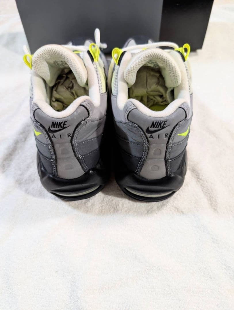 毎日値下げ　ナイキ エアマックス95 イエローグラデ 2020☆鑑定済☆ほぼ新品