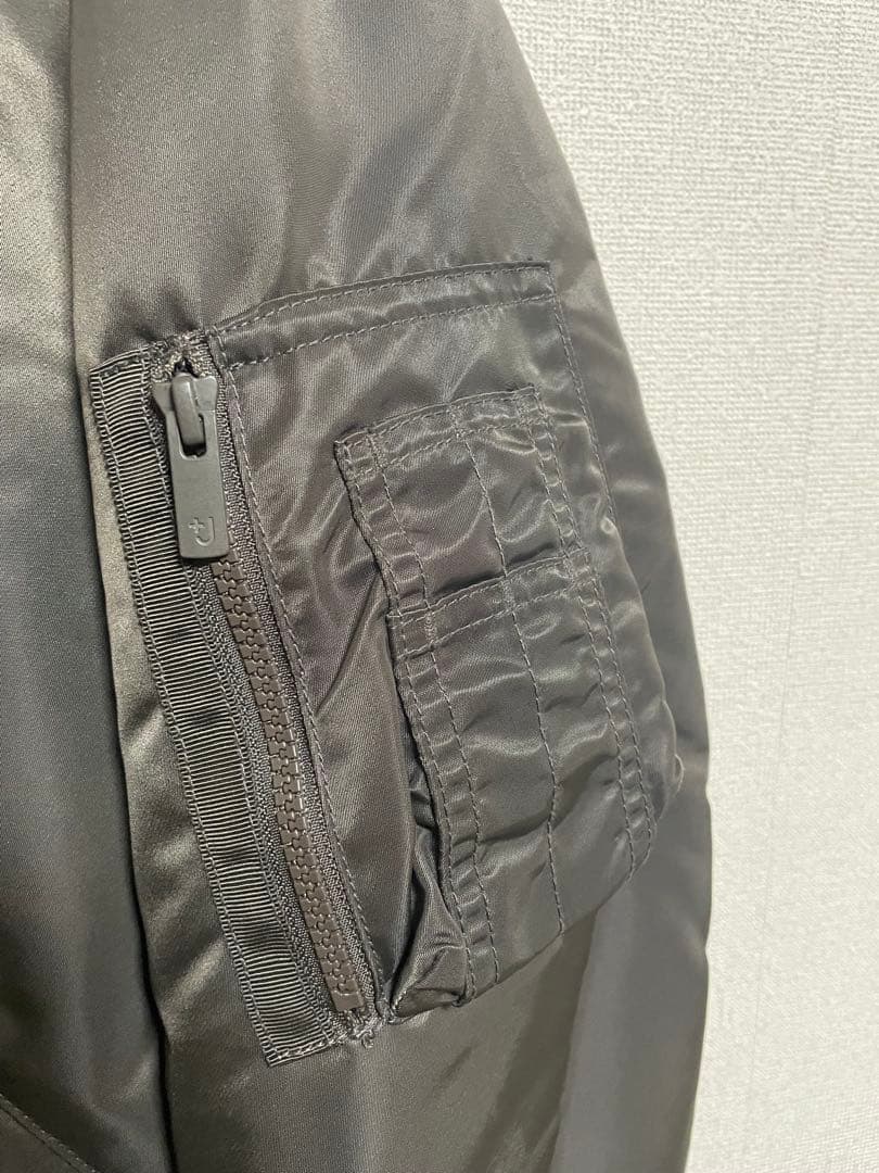 ケ*ン様 UNIQLO +J ハイブリッドダウン　オーバーサイズMA-1 グレー