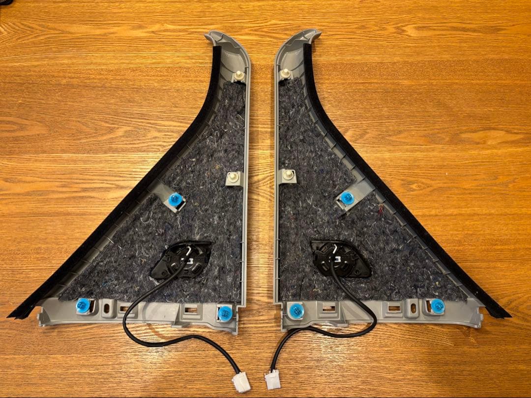 とっしー　アルファード　２０系 純正　スライドツィーターパネル