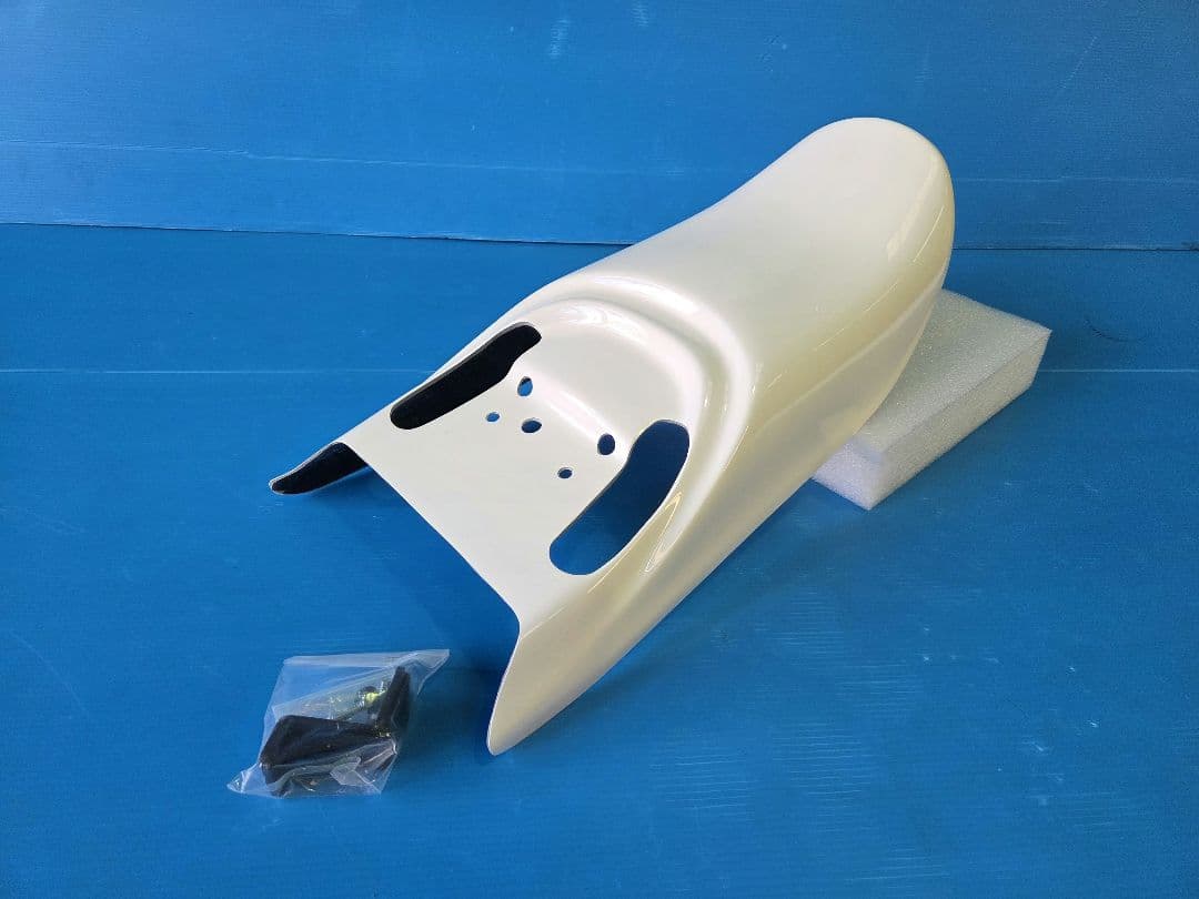 エイプ50 FI車 用 Z2タイプ テールカウル 新品