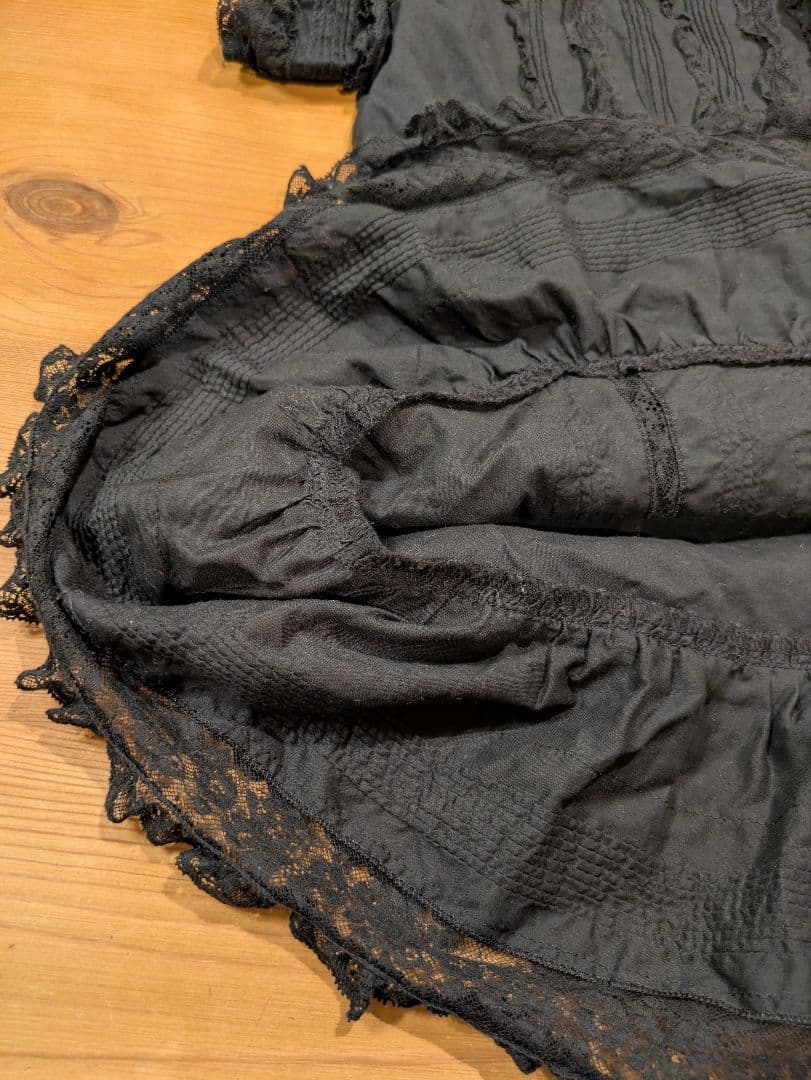 ピンクハウス ピンタック、フランスレース、リボン、フリルスリーブ ブラウス値下げ