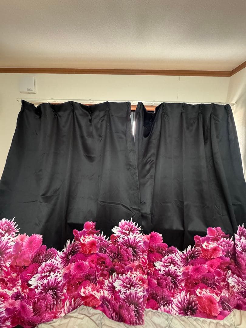 Rady カーテン ブラック×ピンク 花柄 2枚セット
