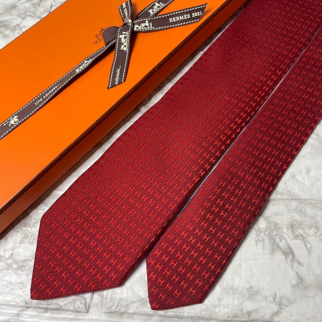 エルメス　HERMES ネクタイ　H柄　ファソネ　スーツ　シャツ　カフス