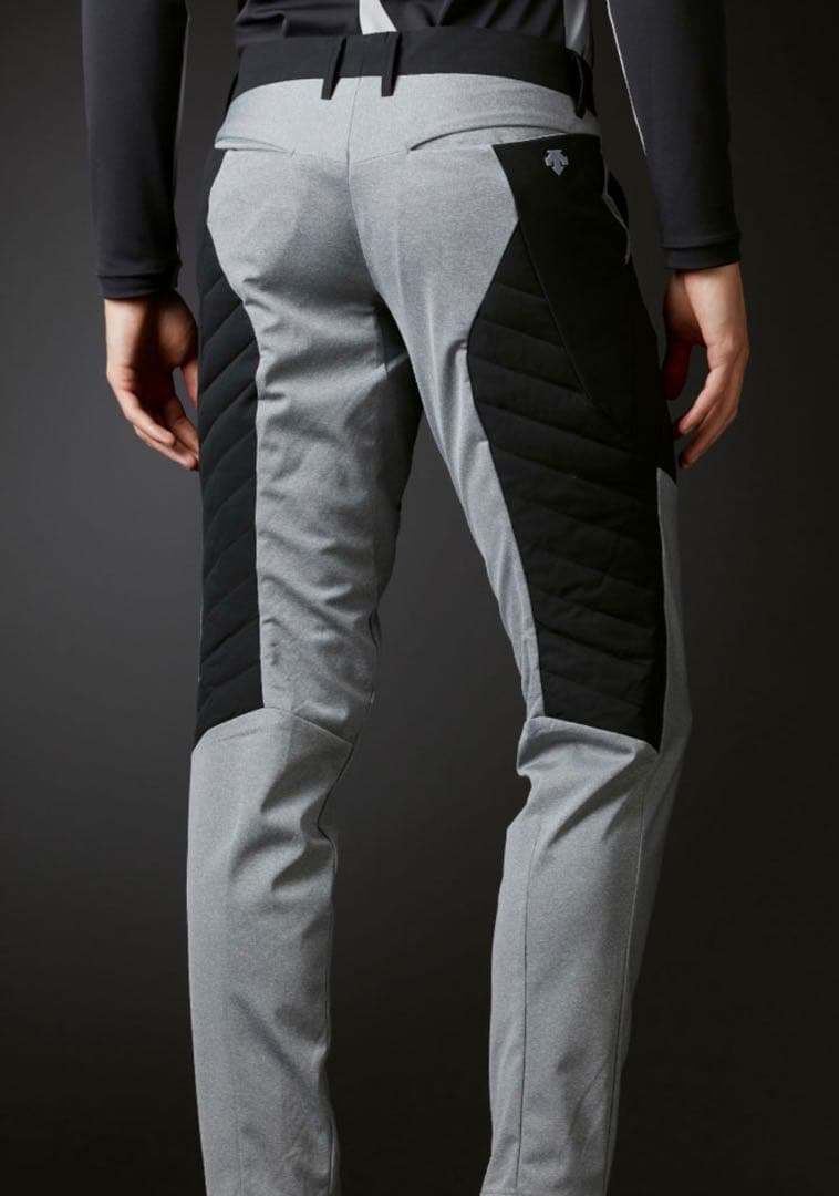 入手困難★デサントゴルフ★ダウンパンツ　ブラック　サイズＯ　JP XL