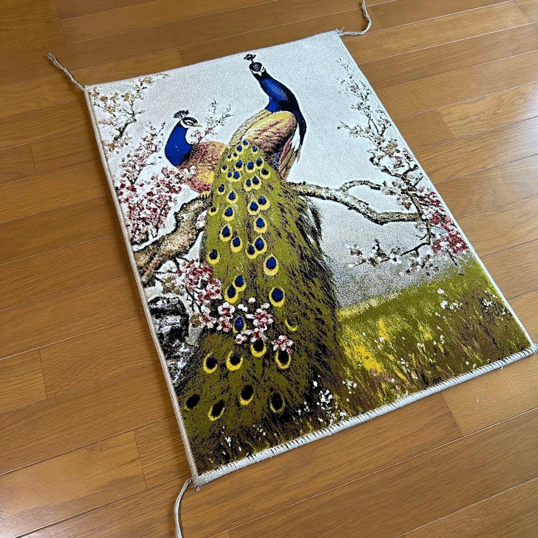 【新品未使用】絵画風絨毯　カーペット　玄関用　孔雀　玄関　廊下　絵画　イラン