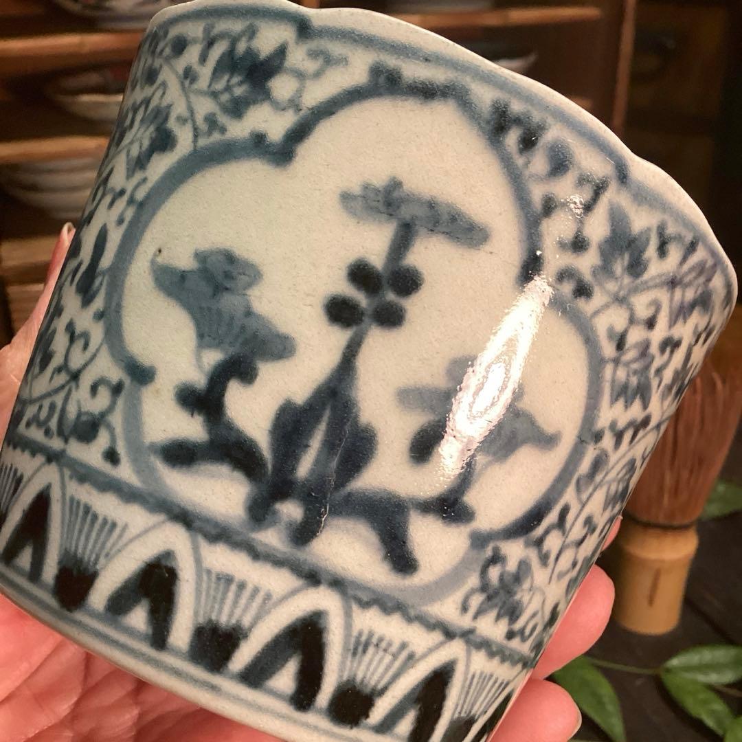 A1044 古伊万里　花唐草　窓絵菊紋様　蕎麦猪口　向付　1客