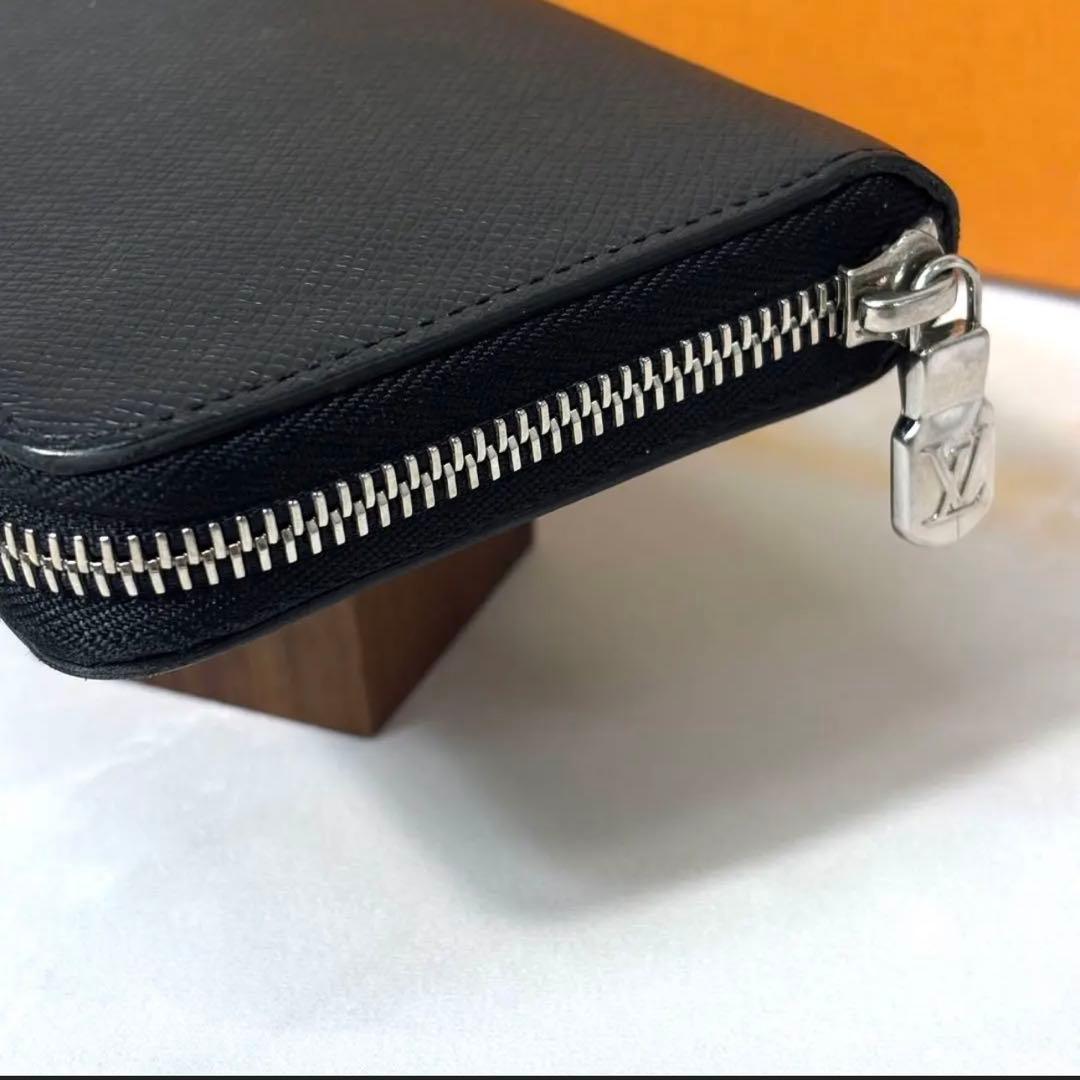 ルイヴィトン タイガ 長財布 ジッピー ノワール ヴェルティカル